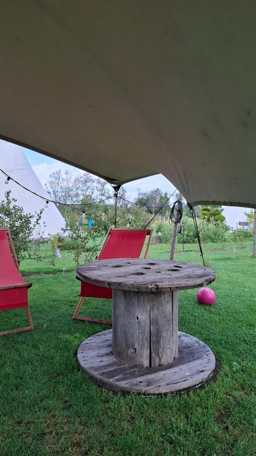 Yurt 2-4p *
